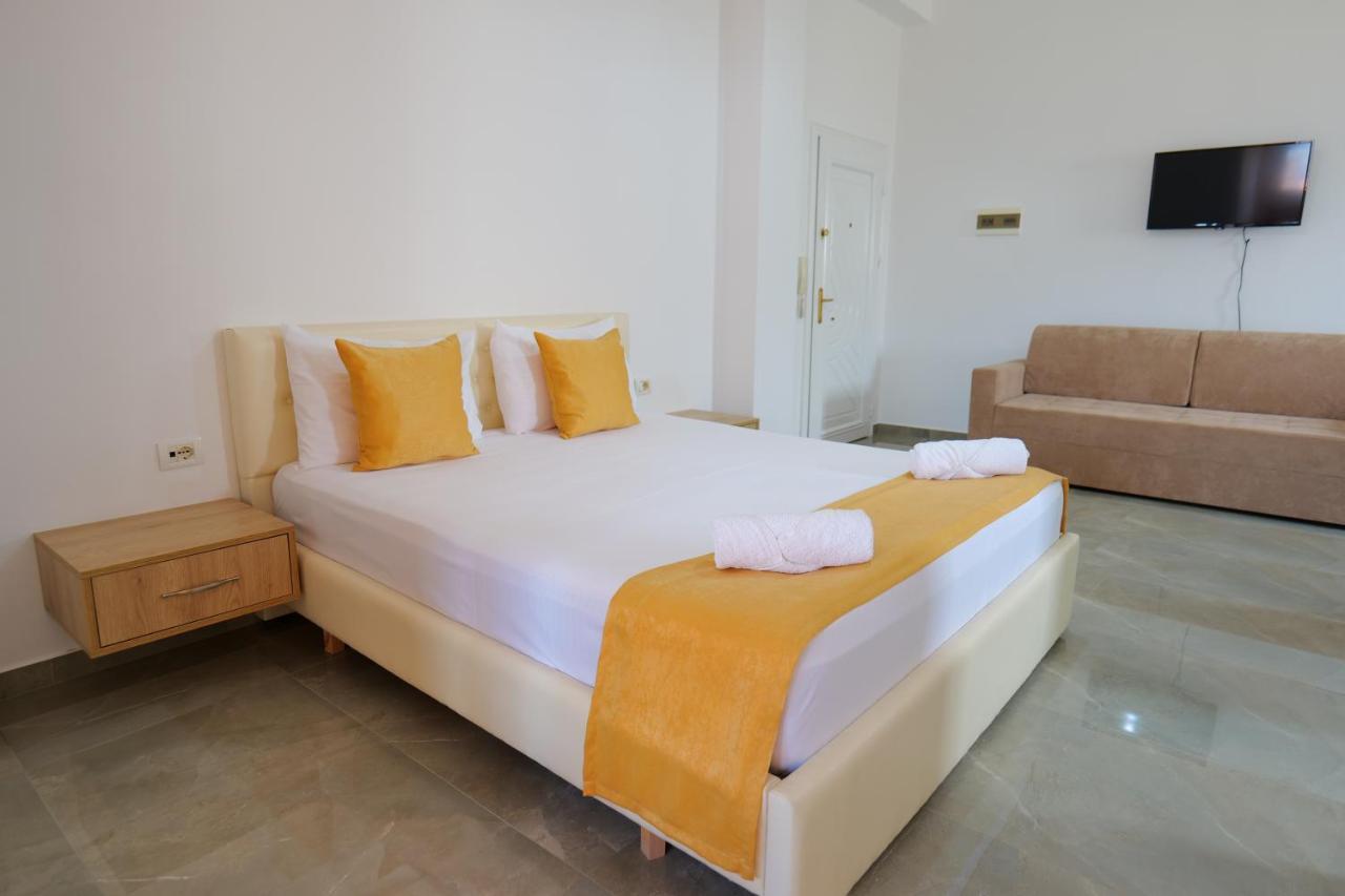 Hotel Adi-Vera Sarandë Eksteriør billede