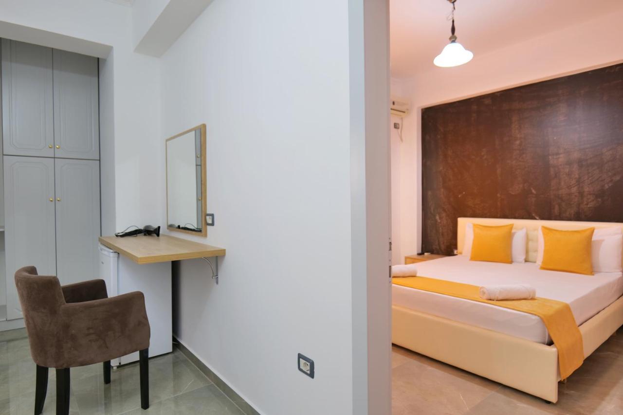 Hotel Adi-Vera Sarandë Eksteriør billede