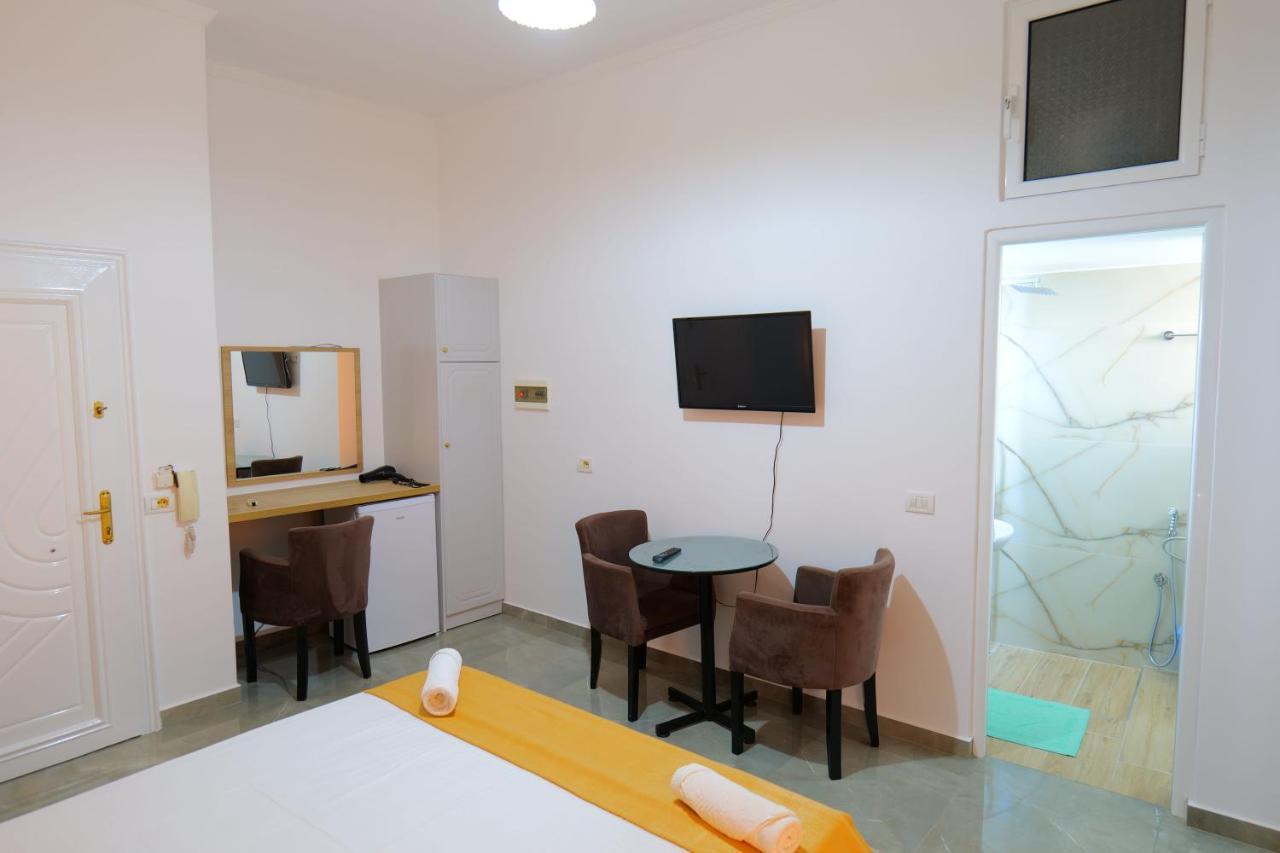 Hotel Adi-Vera Sarandë Eksteriør billede